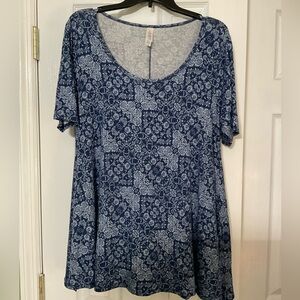 LuLaRoe Perfect T